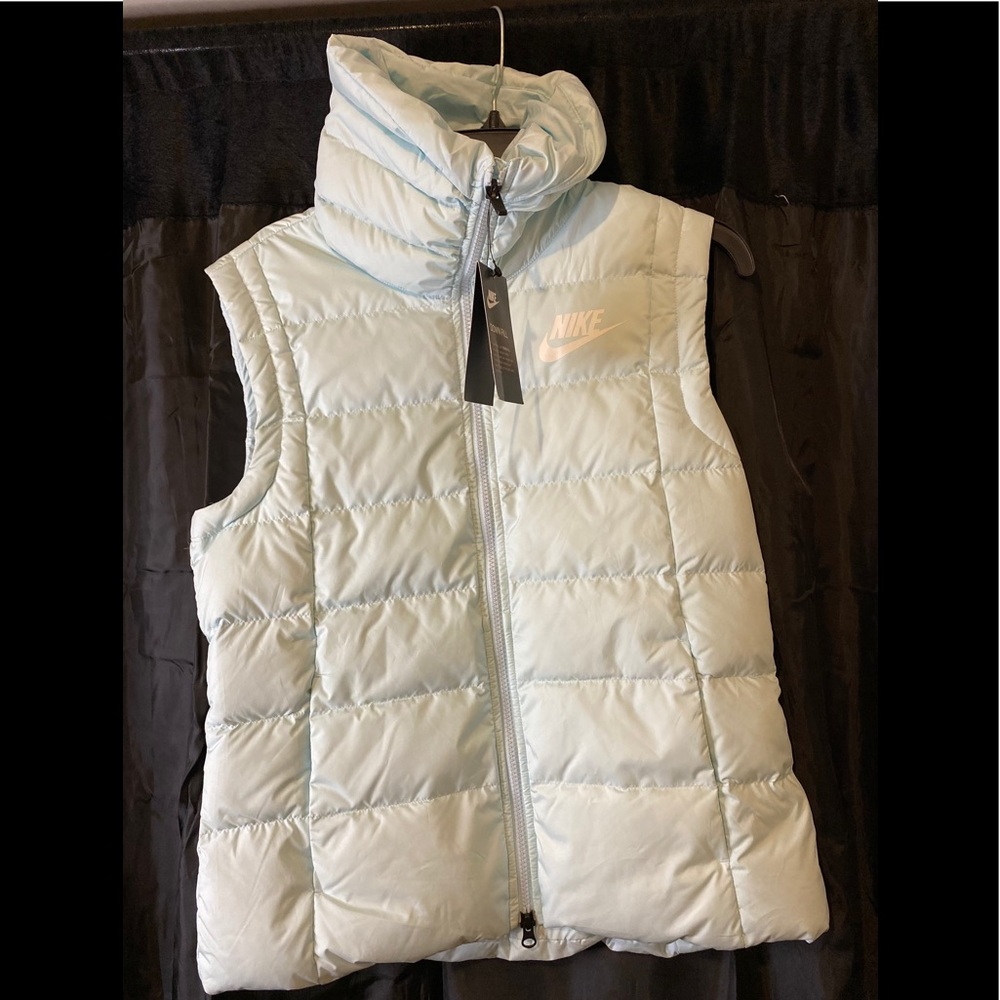 Nike Sleeveless Puffer Jacket